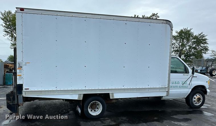 image for item EN0001 1997 Ford E350 box truck