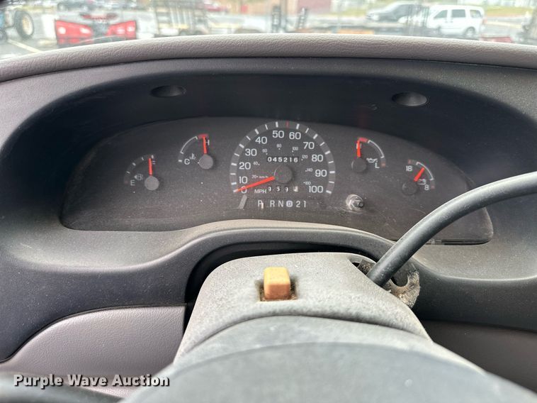 image for item EN0001 1997 Ford E350 box truck