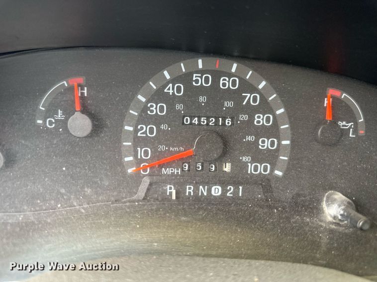 image for item EN0001 1997 Ford E350 box truck