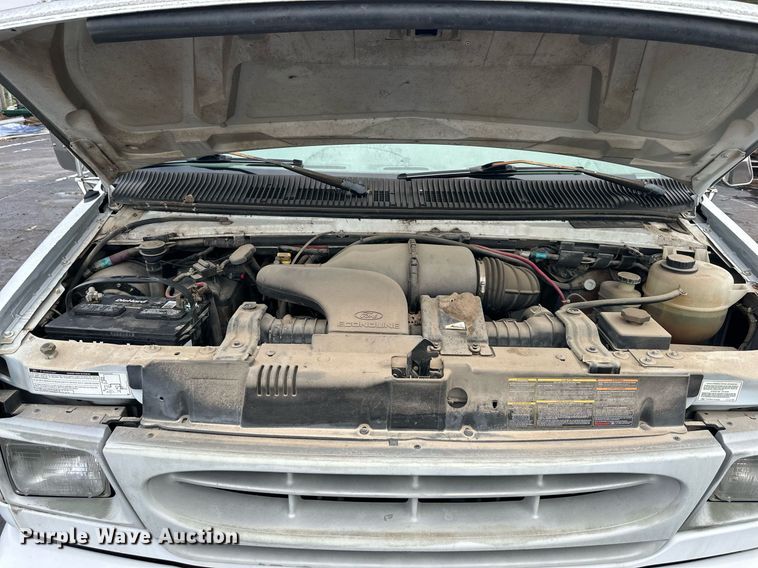 image for item EN0001 1997 Ford E350 box truck