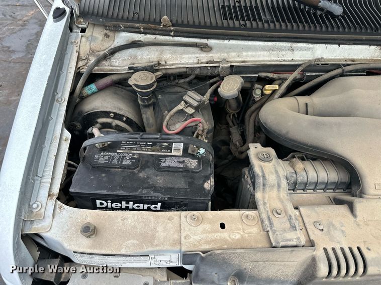 image for item EN0001 1997 Ford E350 box truck