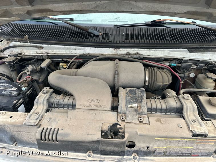 image for item EN0001 1997 Ford E350 box truck