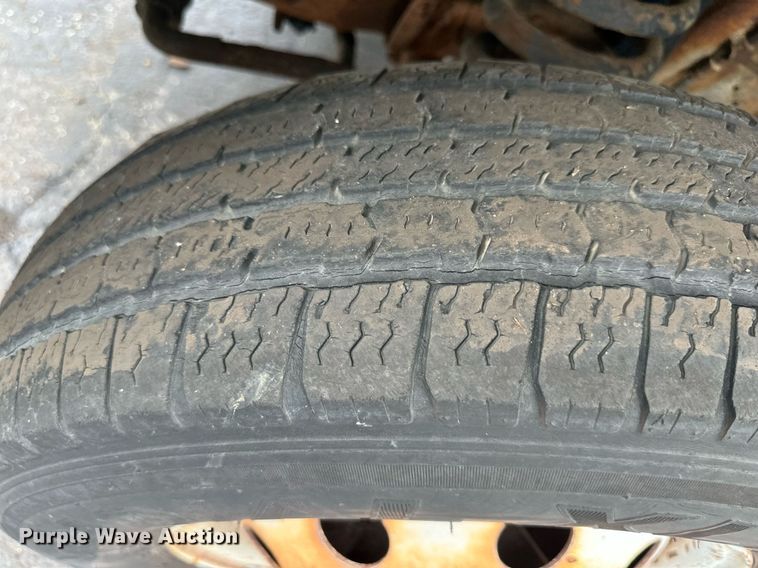 image for item EN0001 1997 Ford E350 box truck