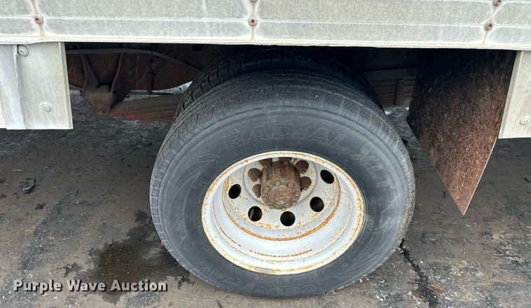 image for item EN0001 1997 Ford E350 box truck