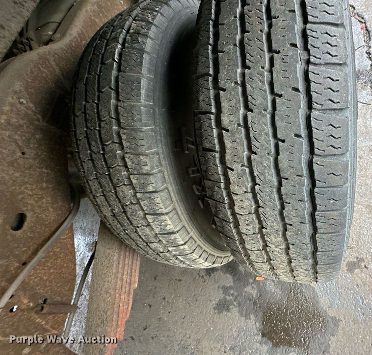 image for item EN0001 1997 Ford E350 box truck