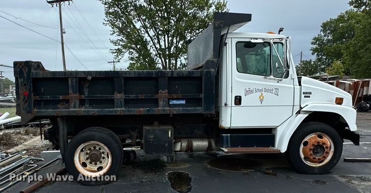 image for item EN0002 2003 Freightliner  FL60 dump truck