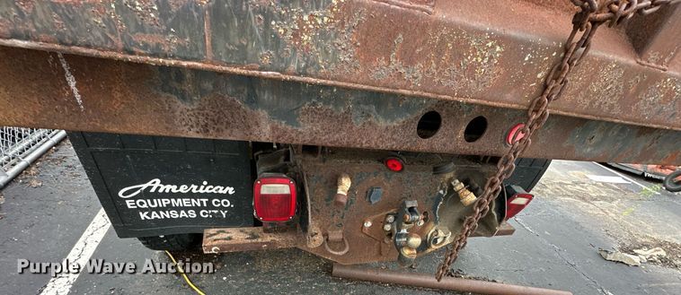 image for item EN0002 2003 Freightliner  FL60 dump truck