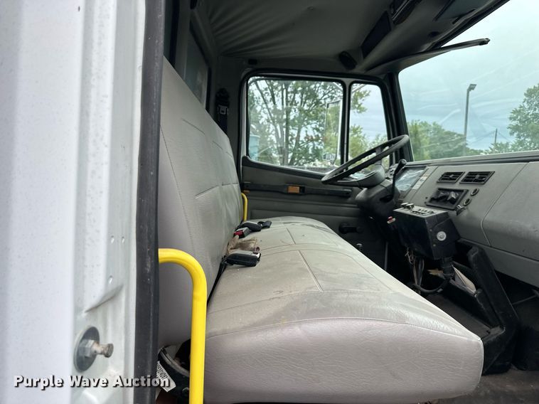 image for item EN0002 2003 Freightliner  FL60 dump truck