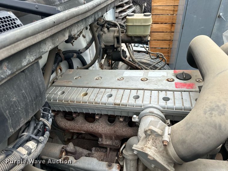 image for item EN0002 2003 Freightliner  FL60 dump truck