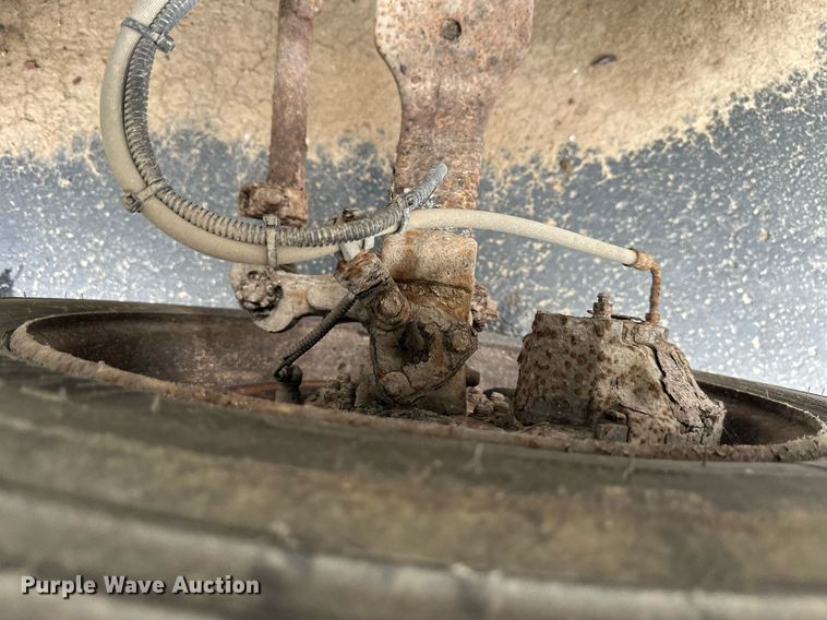 image for item EN0002 2003 Freightliner  FL60 dump truck