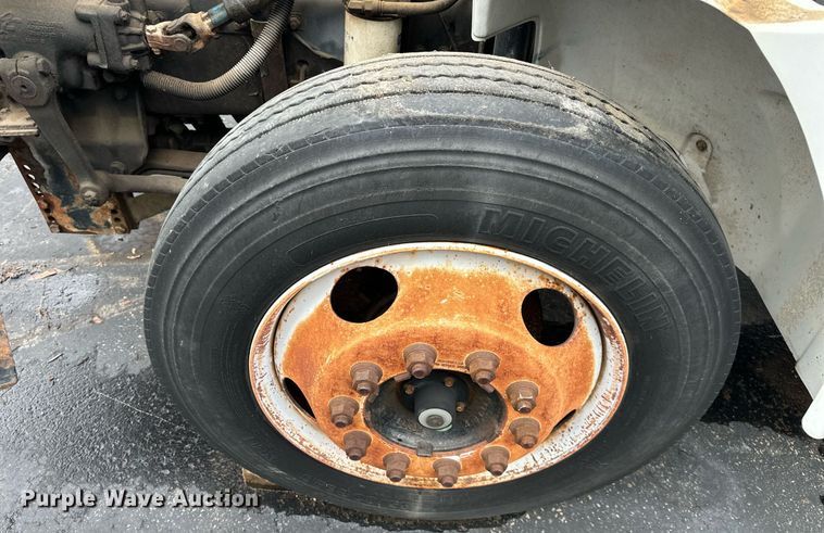 image for item EN0002 2003 Freightliner  FL60 dump truck