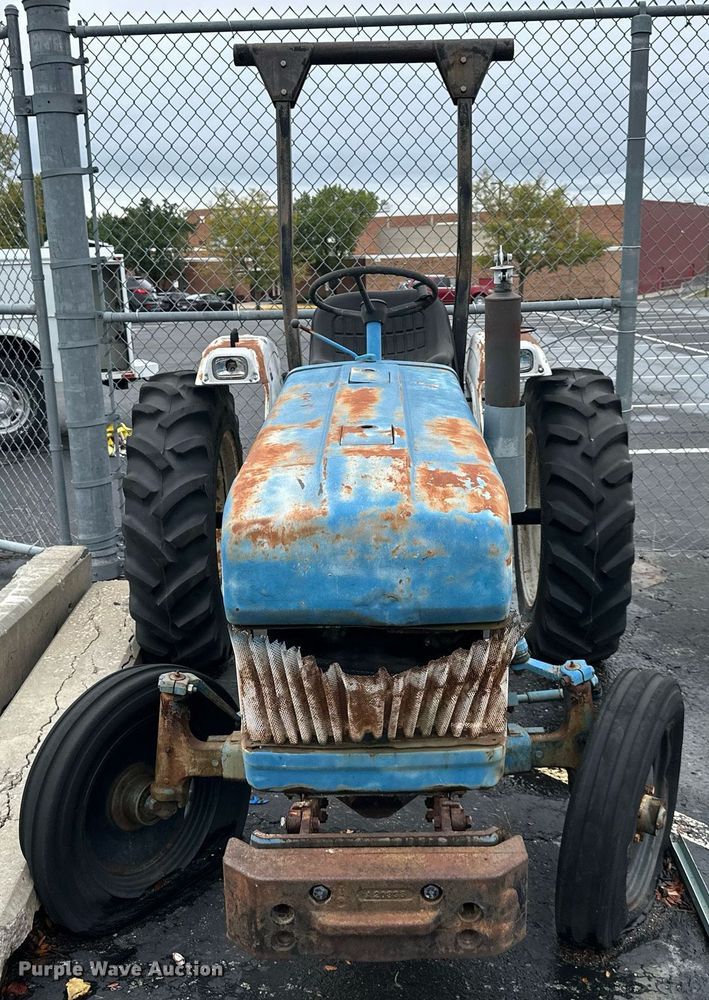 image for item EN0003 1985 Ford 1710 tractor