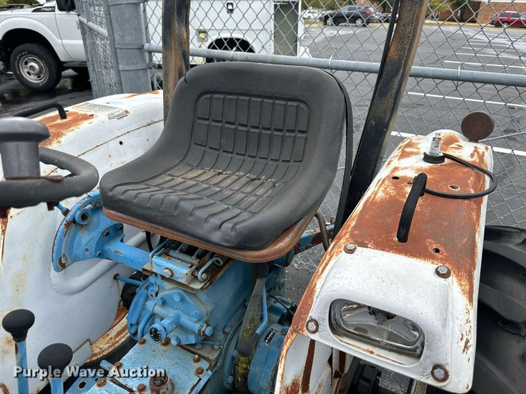 image for item EN0003 1985 Ford 1710 tractor