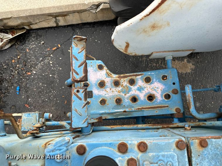 image for item EN0003 1985 Ford 1710 tractor