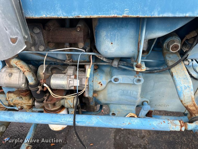 image for item EN0003 1985 Ford 1710 tractor