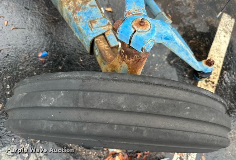 image for item EN0003 1985 Ford 1710 tractor