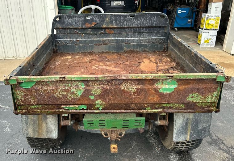 image for item EN0005 2006 John Deere  Gator  utility vehicle