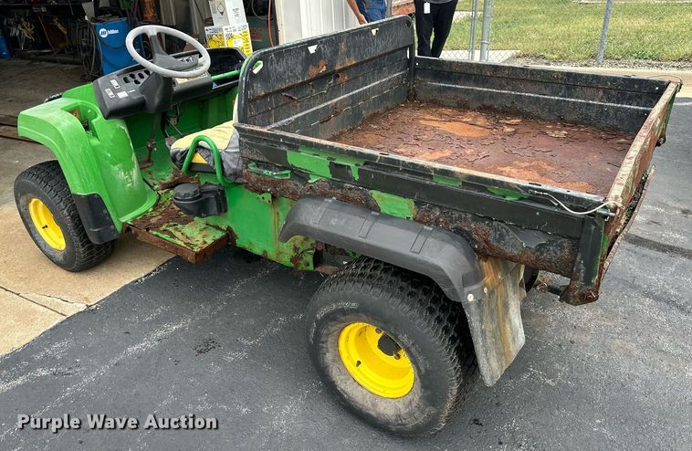 image for item EN0005 2006 John Deere  Gator  utility vehicle