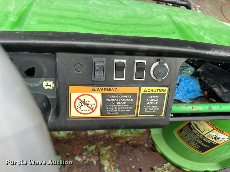 image for item EN0005 2006 John Deere  Gator  utility vehicle