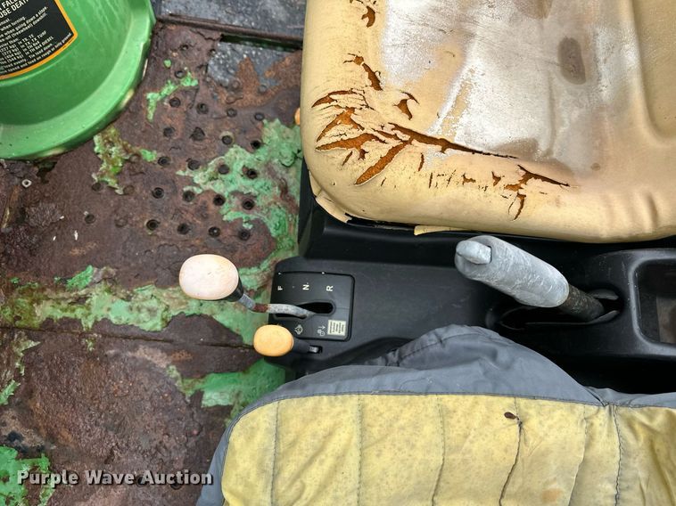 image for item EN0005 2006 John Deere  Gator  utility vehicle