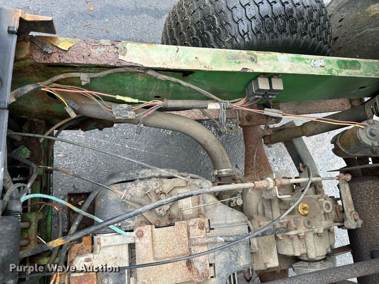 image for item EN0005 2006 John Deere  Gator  utility vehicle