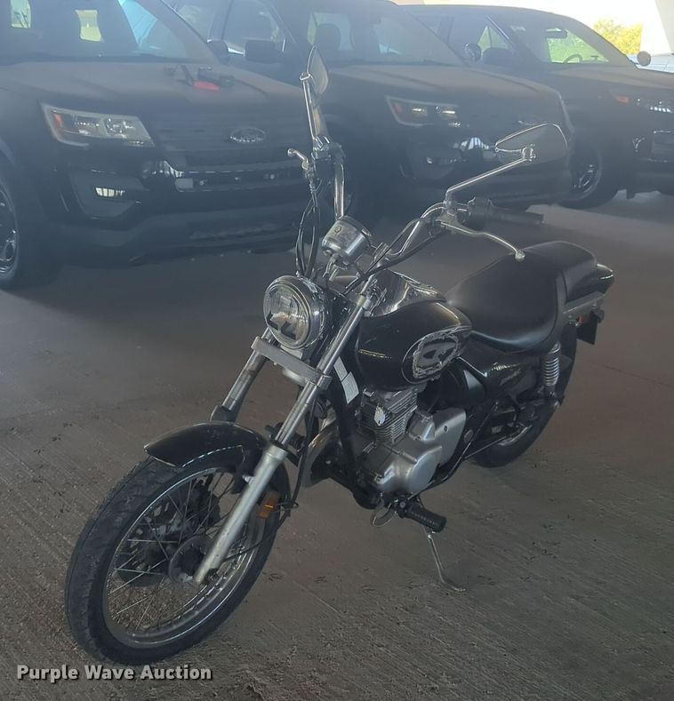 image for item EQ2122 2005 Kawasaki Eliminator motorcycle