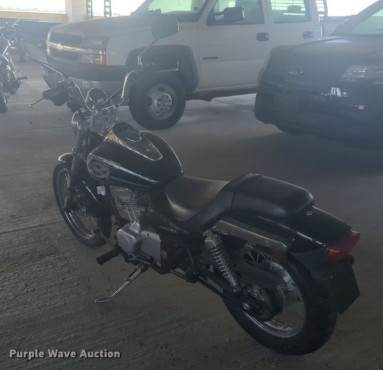 image for item EQ2122 2005 Kawasaki Eliminator motorcycle