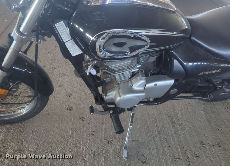 image for item EQ2122 2005 Kawasaki Eliminator motorcycle