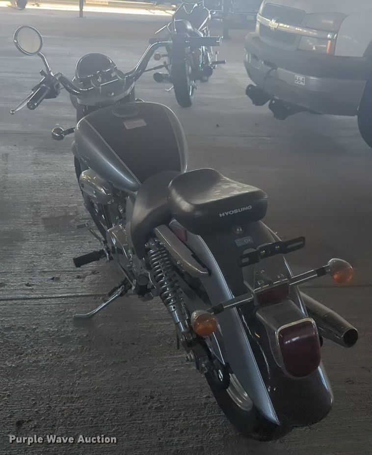 image for item EQ2123 2009 Hyosung Aquila motorcycle