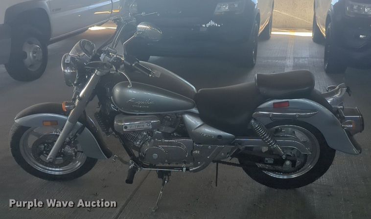 image for item EQ2123 2009 Hyosung Aquila motorcycle