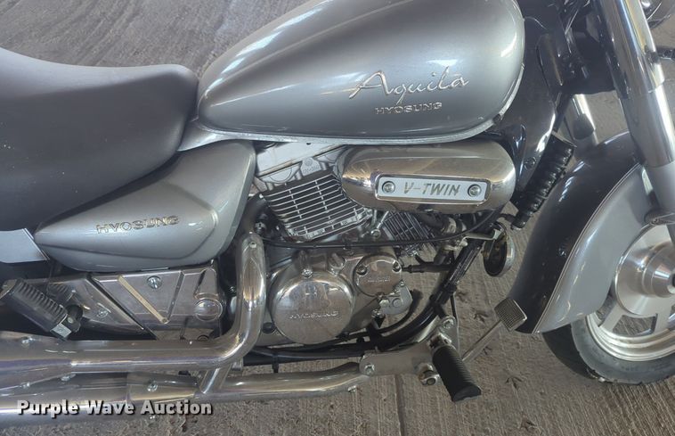 image for item EQ2123 2009 Hyosung Aquila motorcycle