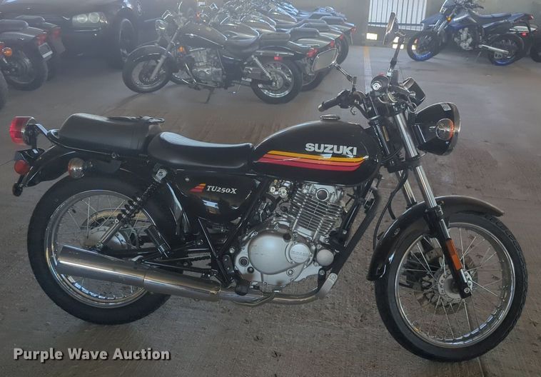 image for item EQ2124 2018 Suzuki TU250X motorcycle