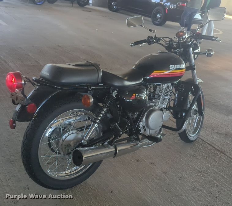 image for item EQ2124 2018 Suzuki TU250X motorcycle