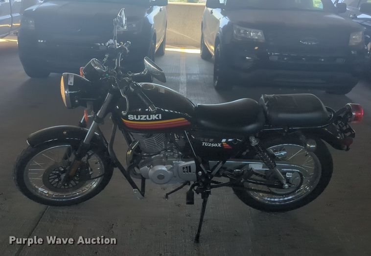 image for item EQ2124 2018 Suzuki TU250X motorcycle