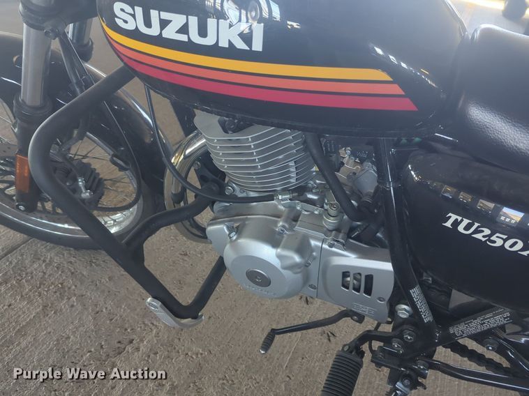 image for item EQ2124 2018 Suzuki TU250X motorcycle