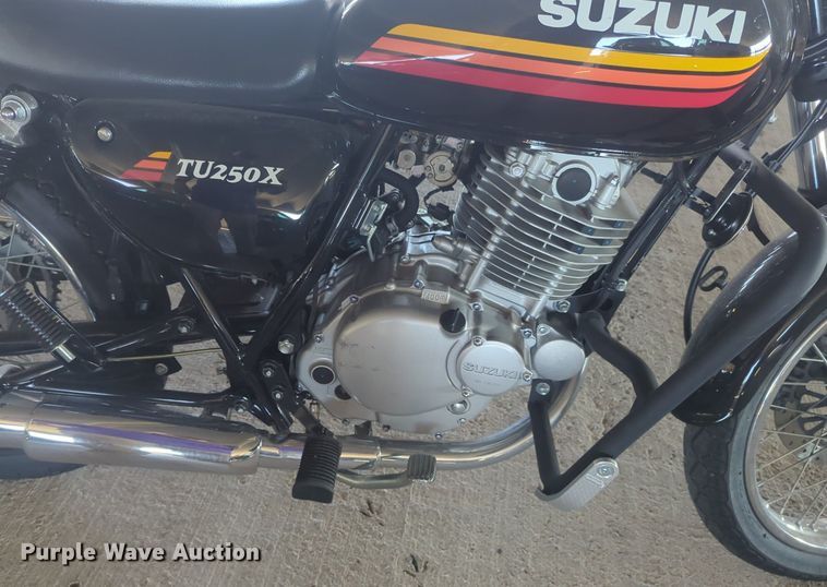 image for item EQ2124 2018 Suzuki TU250X motorcycle