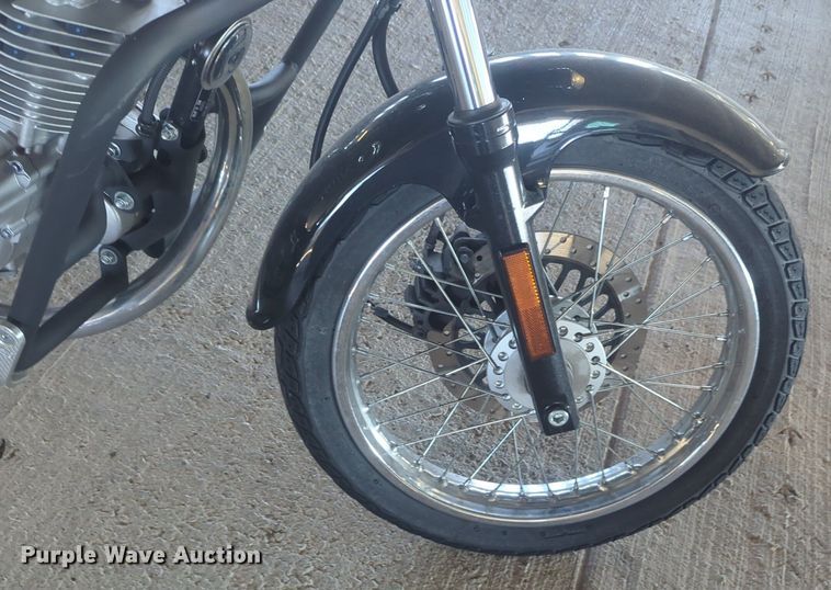 image for item EQ2124 2018 Suzuki TU250X motorcycle