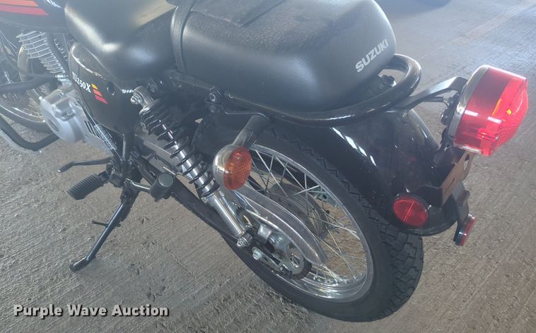 image for item EQ2124 2018 Suzuki TU250X motorcycle