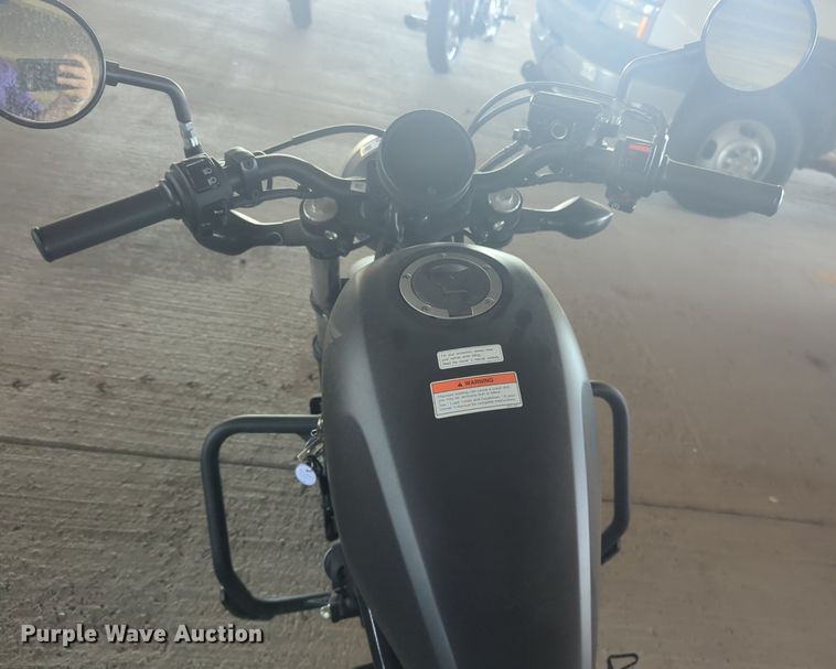 image for item EQ2125 2019 Honda Rebel motorcycle