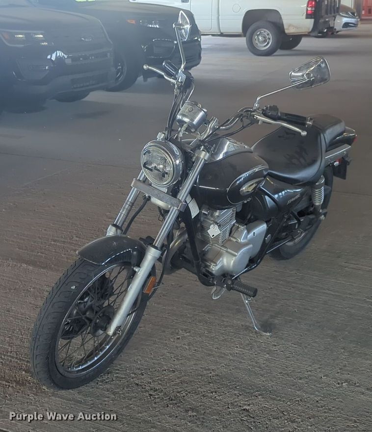 image for item EQ2127 2005 Kawsaki Eliminator motorcycle