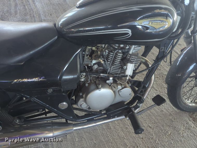 image for item EQ2127 2005 Kawsaki Eliminator motorcycle