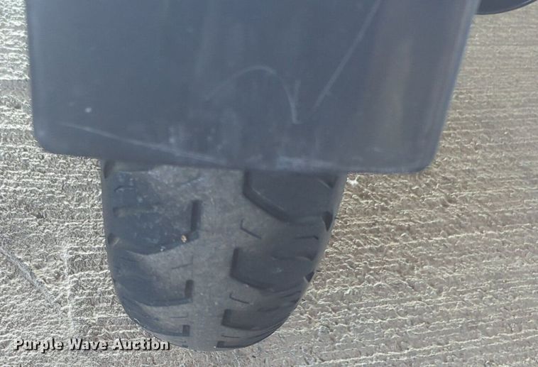 image for item EQ2128 2005 Kawasaki Eliminator motorcycle