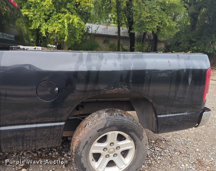 image for item EQ2204 2006 Dodge Ram 1500 Quad Cab pickup truck