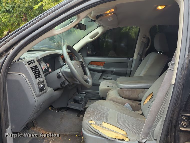 image for item EQ2204 2006 Dodge Ram 1500 Quad Cab pickup truck