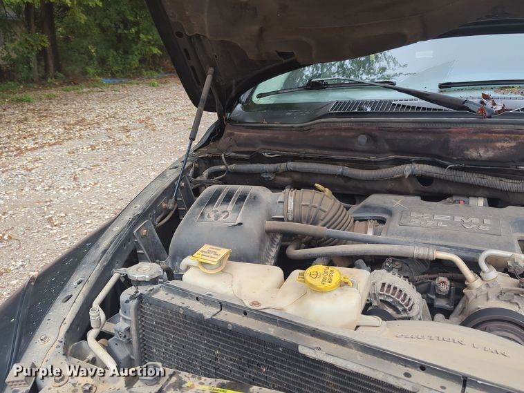 image for item EQ2204 2006 Dodge Ram 1500 Quad Cab pickup truck