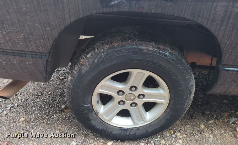 image for item EQ2204 2006 Dodge Ram 1500 Quad Cab pickup truck