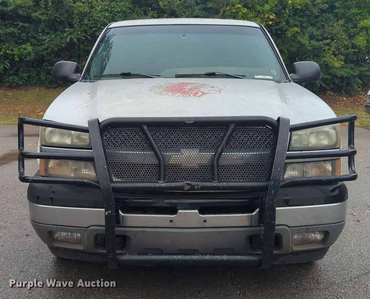 image for item EQ2207 2005 Chevrolet Silverado 1500 Ext. Cab pickup truck