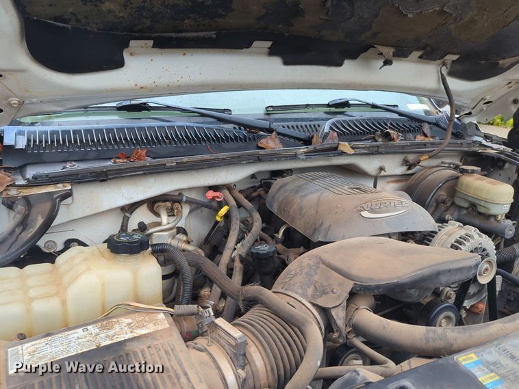 image for item EQ2207 2005 Chevrolet Silverado 1500 Ext. Cab pickup truck