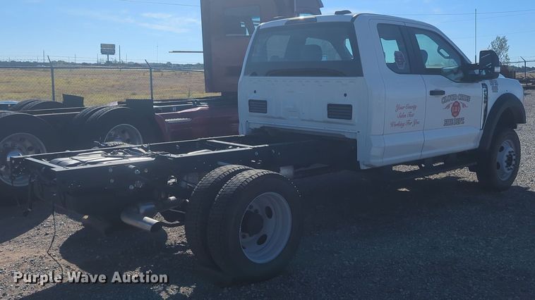 image for item EQ2213 2023 Ford  F550 truck cab and chassis