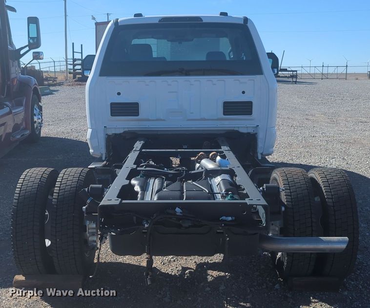 image for item EQ2213 2023 Ford  F550 truck cab and chassis